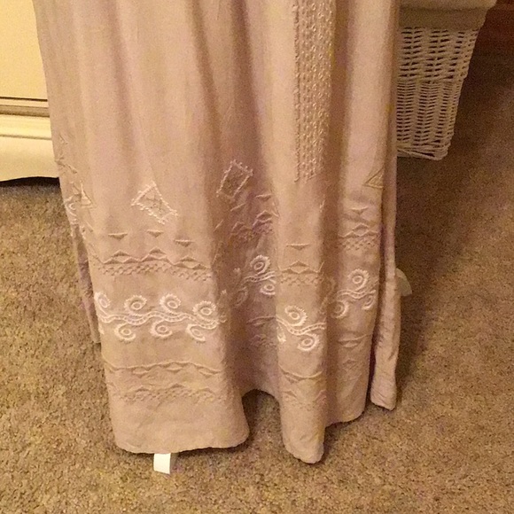 Lovely embroidered boho maxi - Picture 2 of 5